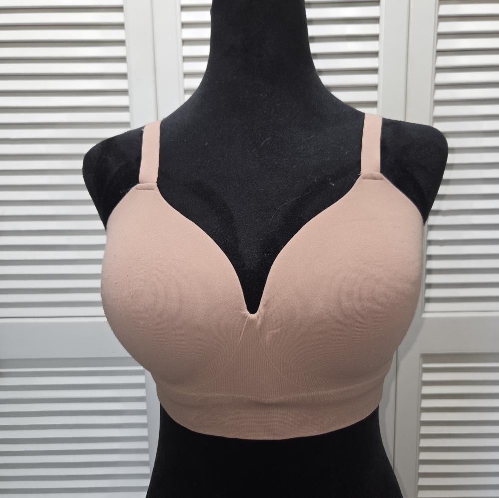 Torrid CURVE Wireless Bra. Size M/36D